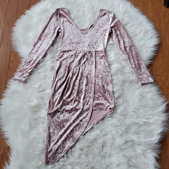 Charlotte Russe Dresses & Skirts - Long Sleeve Pink Crushed Velvet Dress